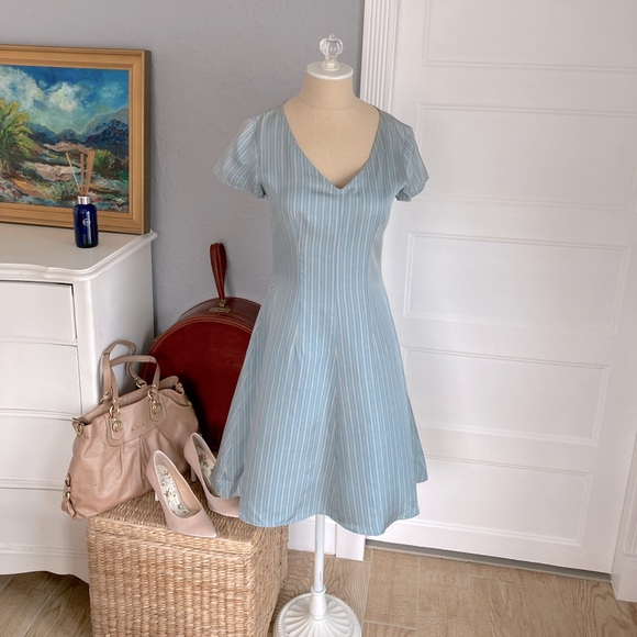 J. Crew Dresses & Skirts - Lovely Vintage J. Crew Silk Dress